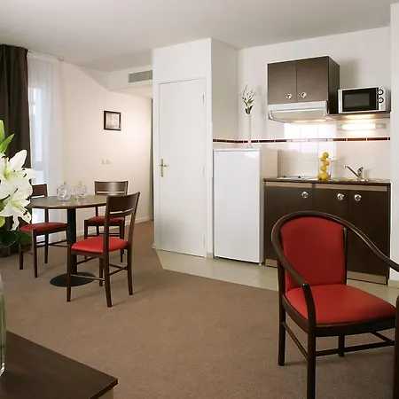 Appart'city Confort Centre 3*