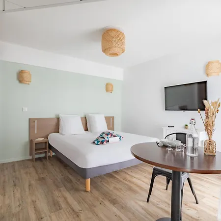 Appart'city Confort Centre 3* Pau