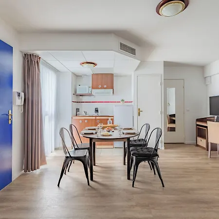 Appart'city Confort Centre 3* Pau