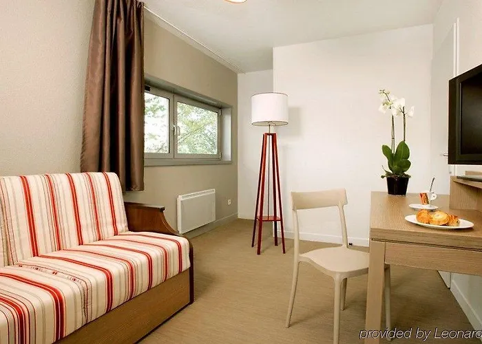 Appart'city Confort Centre Aparthotel 3*