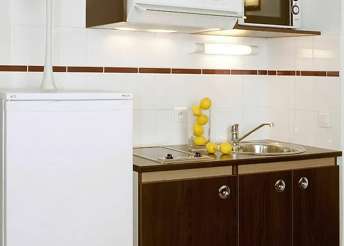 Appart'city Confort Centre 3* Pau